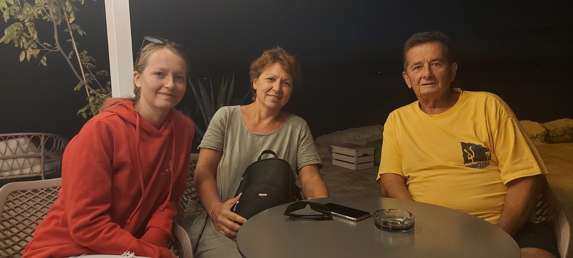 Ekskluzivna reportaža s Crvenog vrha! Slovenski državljani demantiraju navode o uzurpaciji obale: „Ovo je naša istina.“